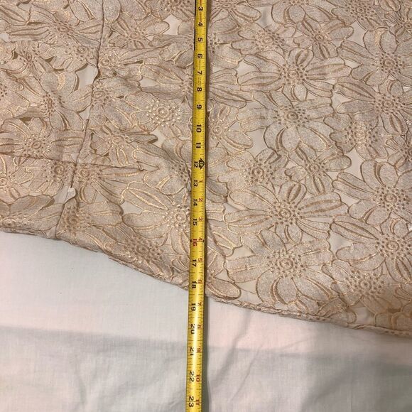 SaylorJessa Flower Appliqué Rose Gold Lace Mini Dress Size Large - Picture 11 of 13